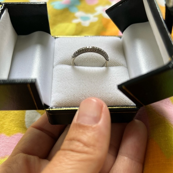 Diamond band - Picture 3 of 7